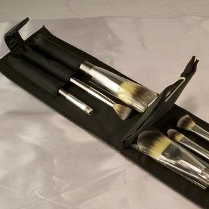 New IT Cosmetics 6 Brush Set By Jamie Kern Innovative Technology Cosmetics